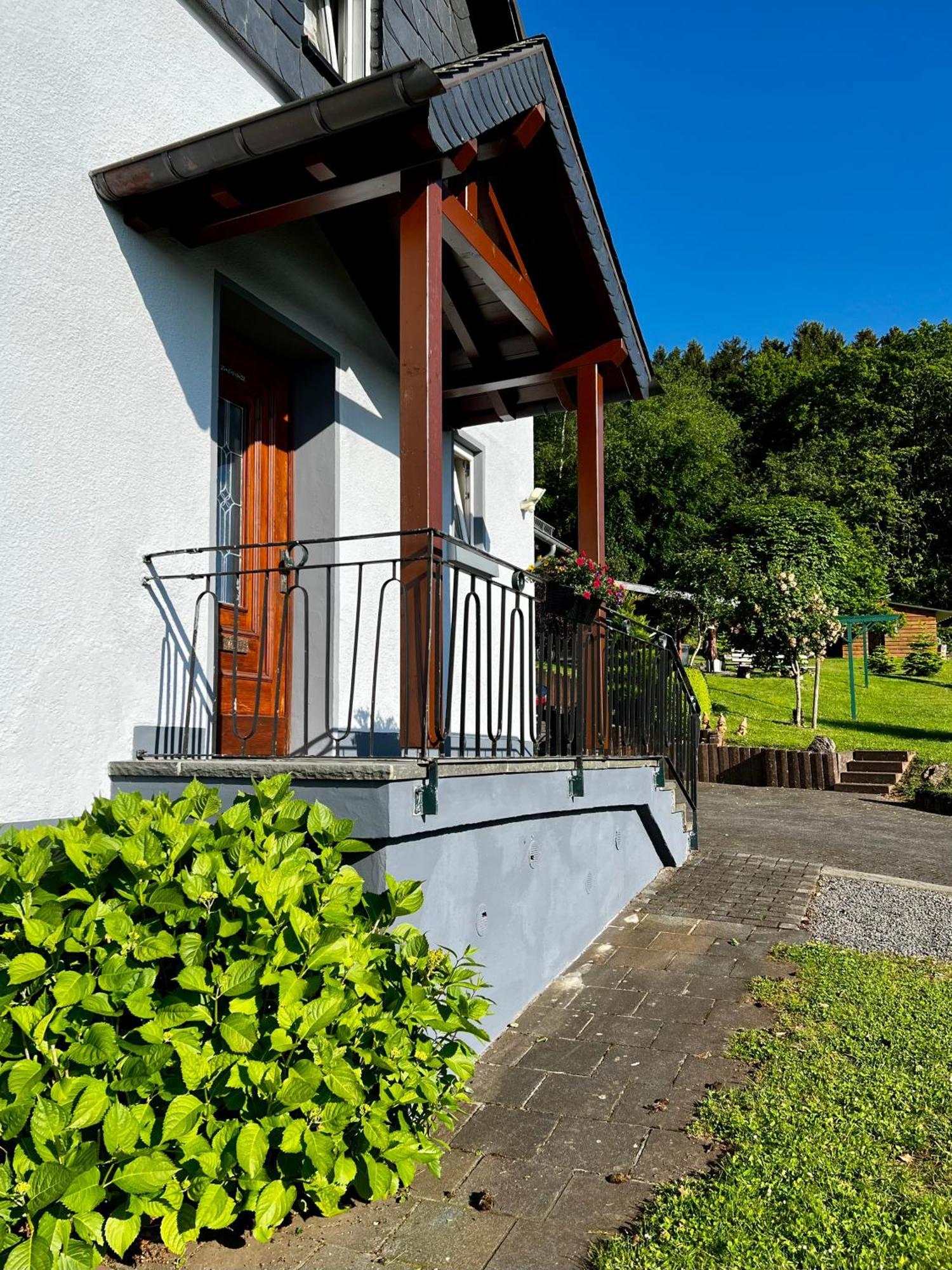Deine-Eifel-Ferienwohnung Feusdorf 외부 사진