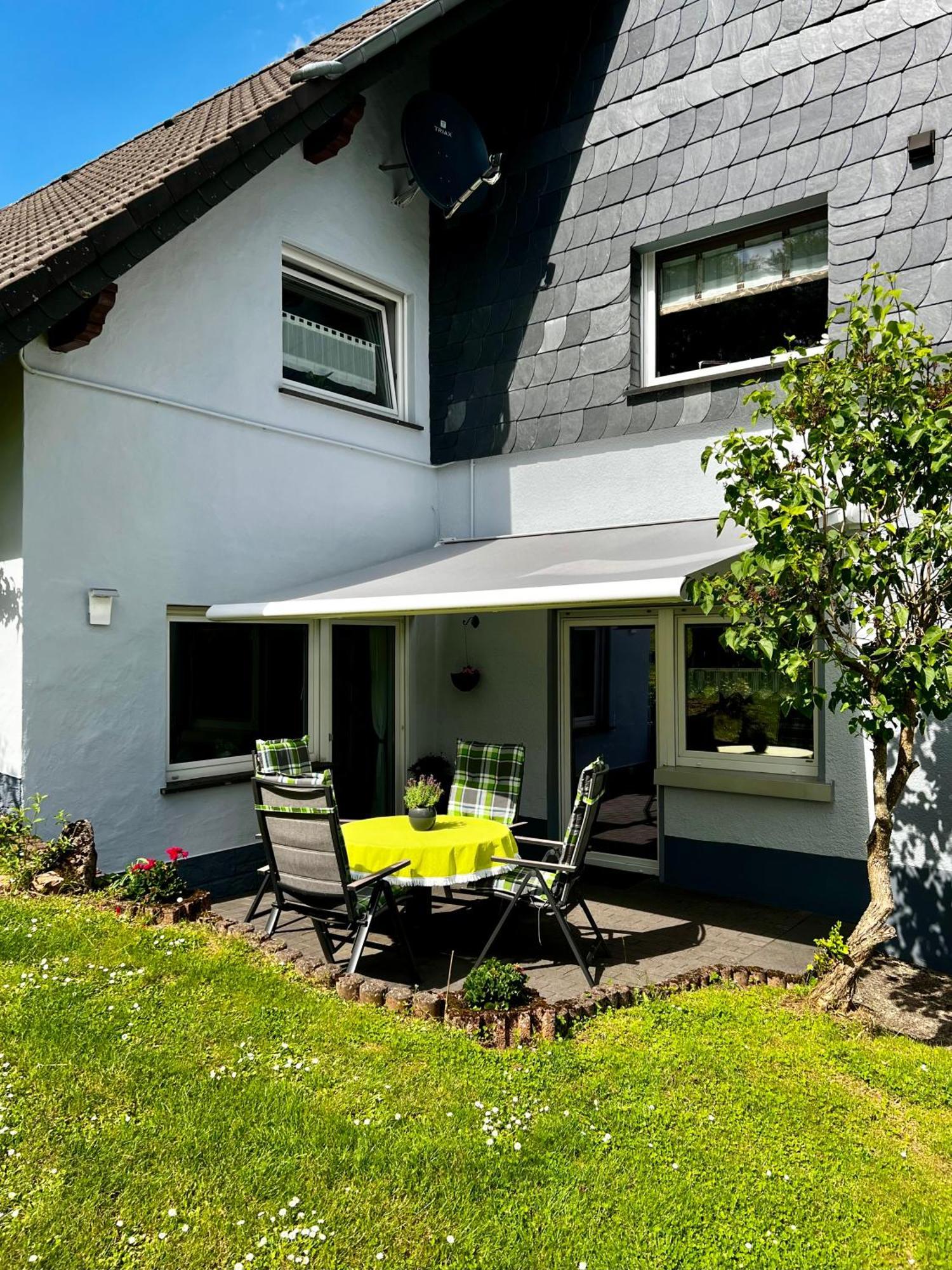 Deine-Eifel-Ferienwohnung Feusdorf 외부 사진