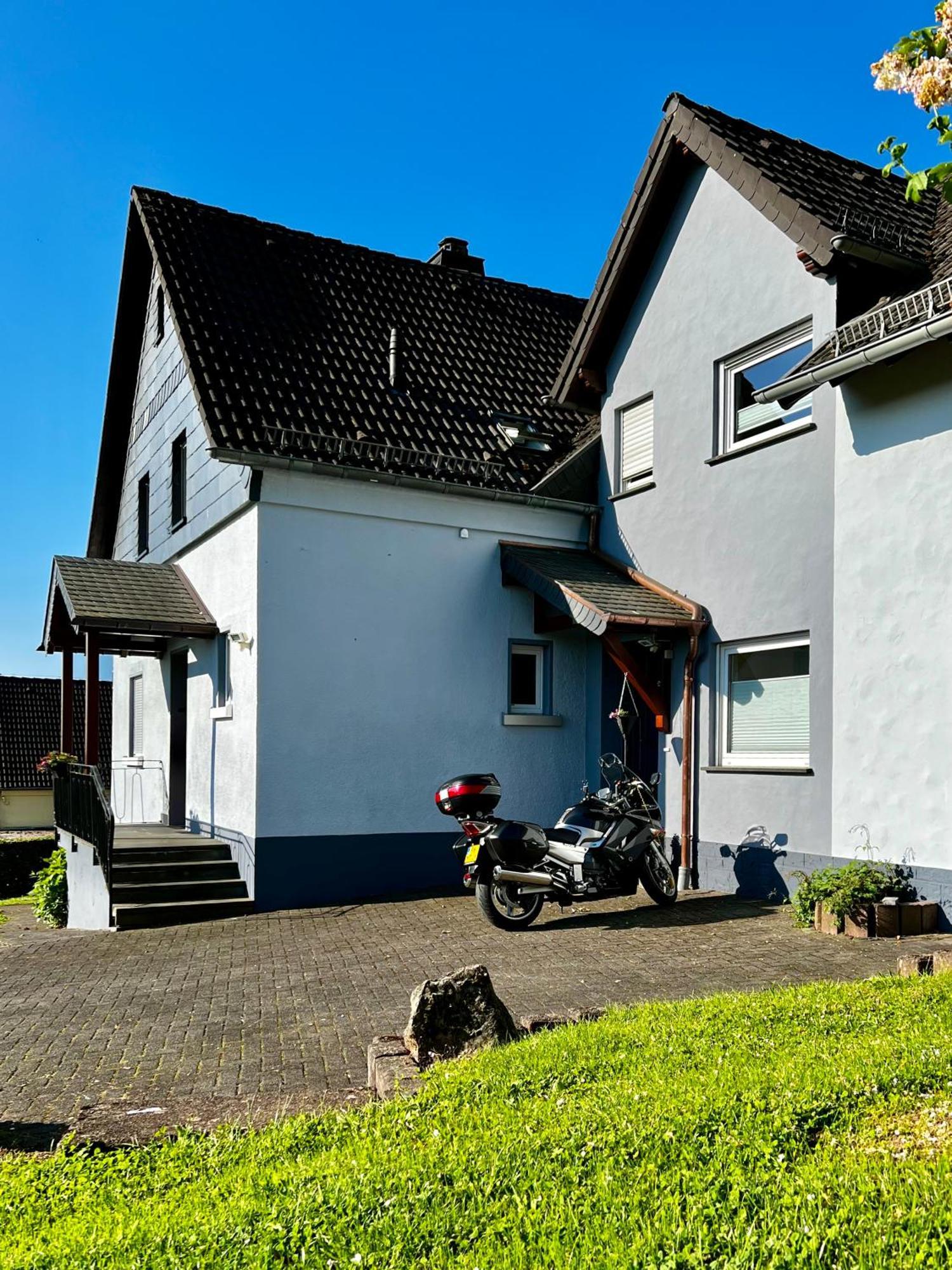 Deine-Eifel-Ferienwohnung Feusdorf 외부 사진